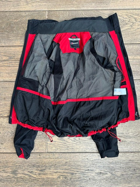 BERGHAUS JACKET SMALL