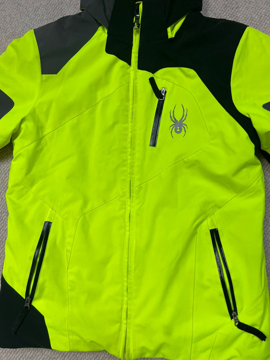 KID'S SPYDER JACKET 14 LRG W: 71CM H: 156CM