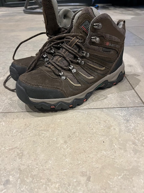 KARRIMOR WALKING BOOTS UK 7.5