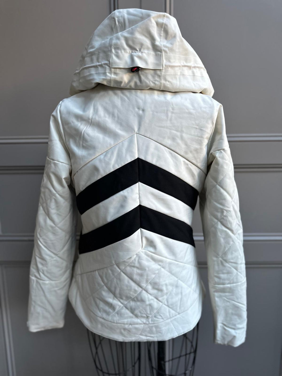 WOMEN'S PERFECT MOMENT JACKET SMALL